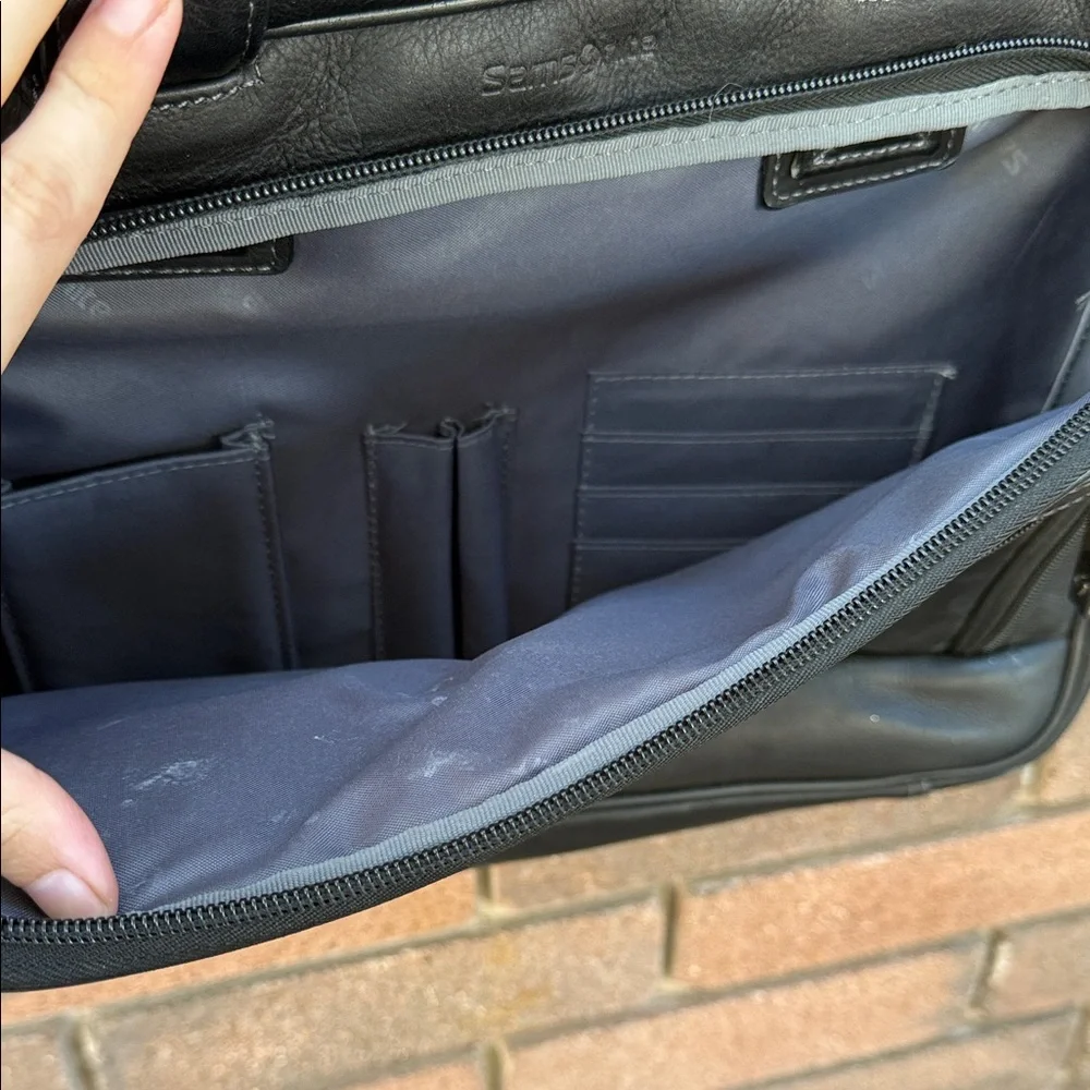 Samsonite elegant black